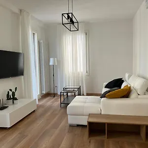 Ca' Yvonne A Apartment